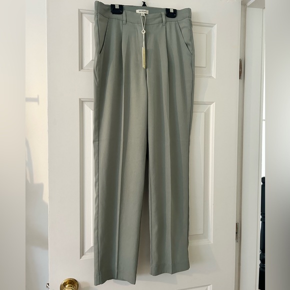 Max Studio Pants - NWT Size Small Max Studio Dress Pant